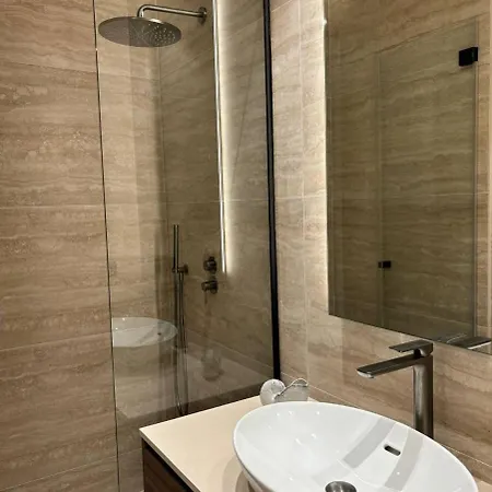 1 Bedroom - M1 *
